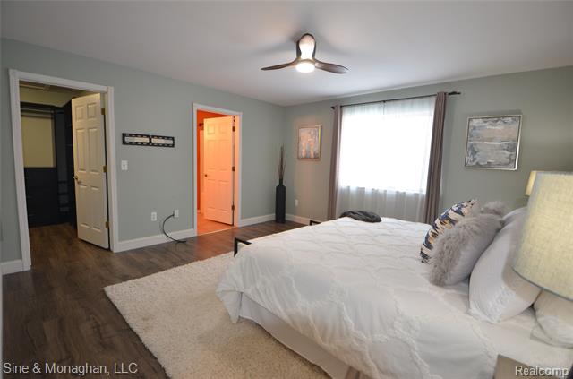 Builiding view forty for 76566 Burman, Richmond, MI. 48062