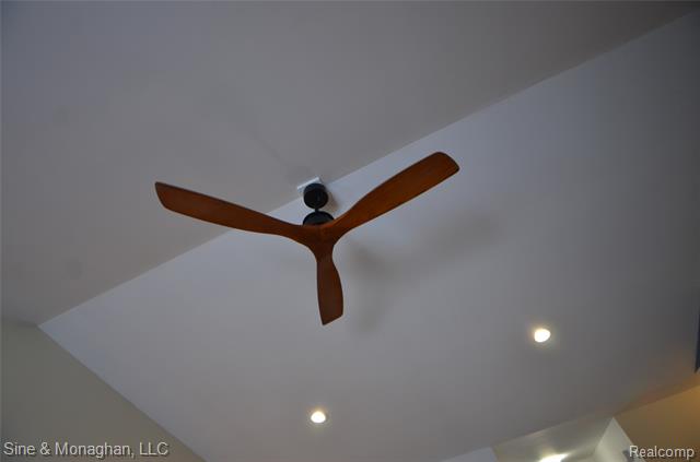 Builiding view fourteen for 76566 Burman, Richmond, MI. 48062