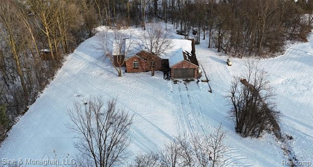 Builiding view seventy two for 76566 Burman, Richmond, MI. 48062