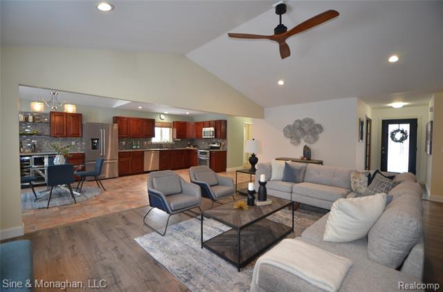 Builiding view sixteen for 76566 Burman, Richmond, MI. 48062