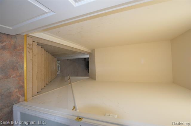 Builiding view sixty for 76566 Burman, Richmond, MI. 48062