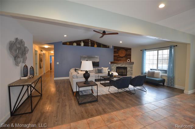 Builiding view twelve for 76566 Burman, Richmond, MI. 48062