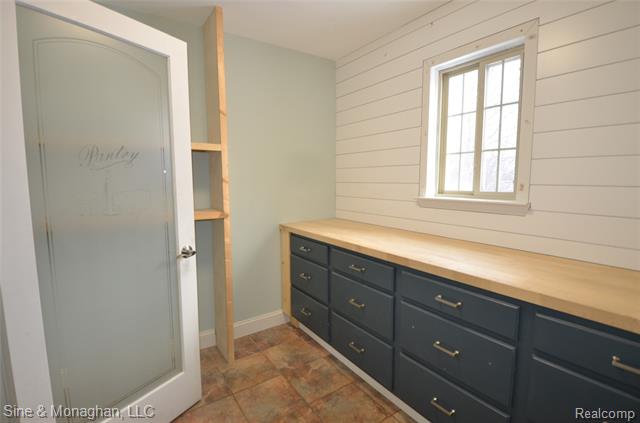 Builiding view twenty five for 76566 Burman, Richmond, MI. 48062