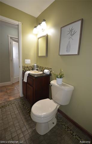 Builiding view twenty nine for 76566 Burman, Richmond, MI. 48062