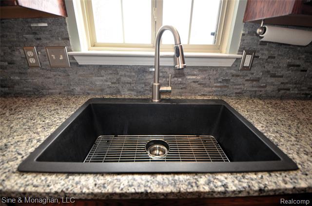 Builiding view twenty one for 76566 Burman, Richmond, MI. 48062