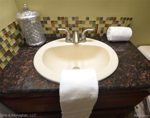 Builiding view twenty seven for 76566 Burman, Richmond, MI. 48062