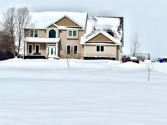 front view for 27583 Pratt Rd, Richmond, Mi. 48062