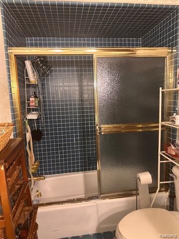 Builiding view thirty eight for 37129 Almont West, Sterling Heights, MI. 48310