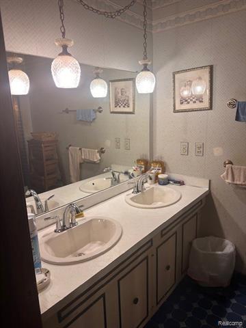 Builiding view thirty seven for 37129 Almont West, Sterling Heights, MI. 48310