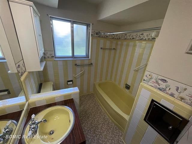 Builiding view thirteen for 37134 Almont  East, Sterling Heights, MI. 48310