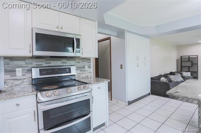 Builiding view fourteen for 4788 Bloomfield, Sterling Heights, MI. 48310