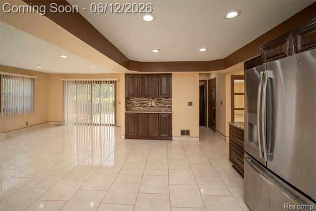 Builiding view eight for 5061 Temple, Sterling Heights, MI. 48310