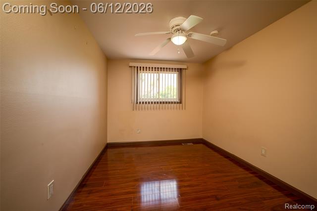 Builiding view eighteen for 5061 Temple, Sterling Heights, MI. 48310