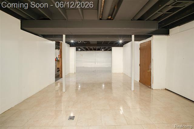 Builiding view twenty five for 5061 Temple, Sterling Heights, MI. 48310