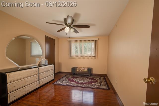 Builiding view twenty for 5061 Temple, Sterling Heights, MI. 48310