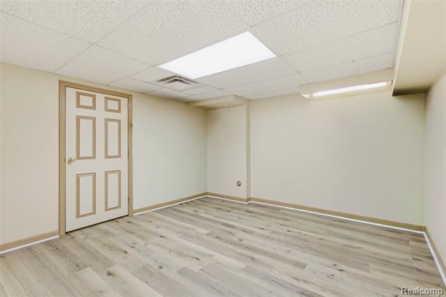 Builiding view twenty for 37729 Fieldcrest Lan, Sterling Heights, MI. 48312