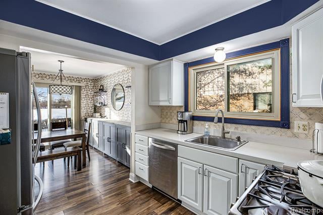 Builiding view four for 37815 Streamview, Sterling Heights, MI. 48312