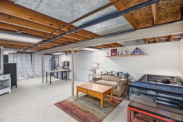 Builiding view seventeen for 37815 Streamview, Sterling Heights, MI. 48312