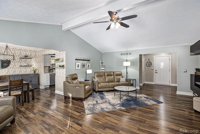 Builiding view three for 37815 Streamview, Sterling Heights, MI. 48312