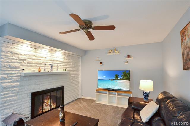 Builiding view eleven for 37653 Longacre, Sterling Heights, MI. 48312