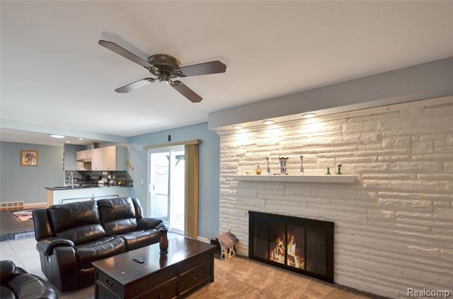 Builiding view fourteen for 37653 Longacre, Sterling Heights, MI. 48312