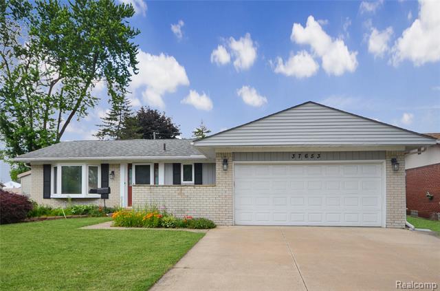 Builiding view one for 37653 Longacre, Sterling Heights, MI. 48312