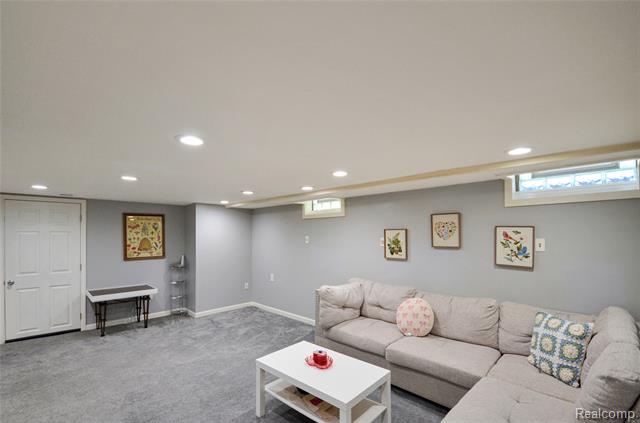 Builiding view twenty seven for 37653 Longacre, Sterling Heights, MI. 48312