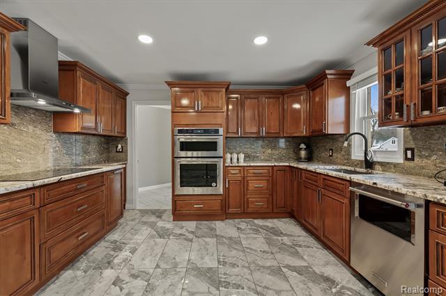 Builiding view ten for 15500 Millar, Clinton Township, MI. 48036