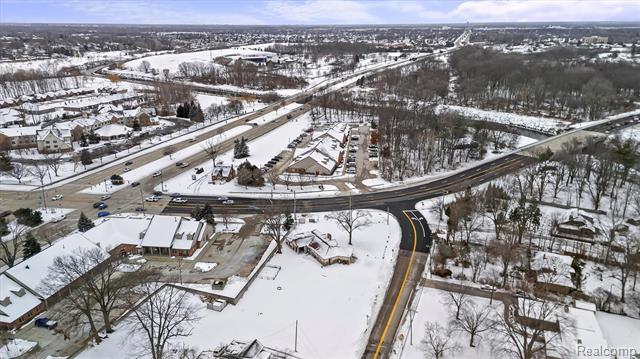 Builiding view twenty two for 15500 Millar, Clinton Township, MI. 48036