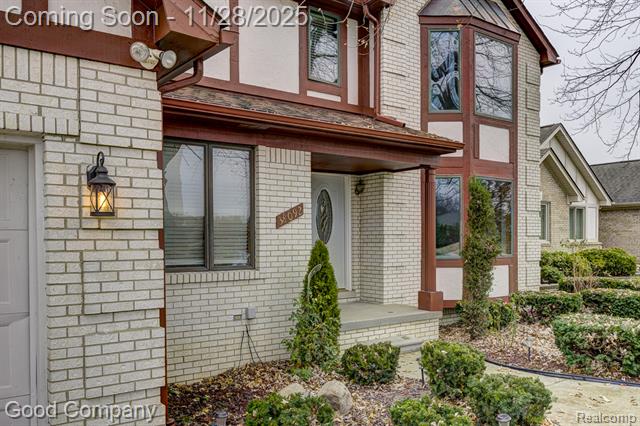 Builiding view forty eight for 38092 Westchester Ro, Sterling Heights, MI. 48310