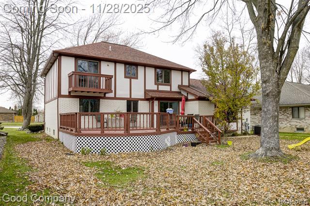 Builiding view forty two for 38092 Westchester Ro, Sterling Heights, MI. 48310