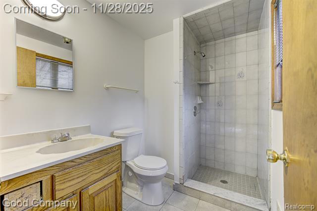 Builiding view thirty one for 38092 Westchester Ro, Sterling Heights, MI. 48310