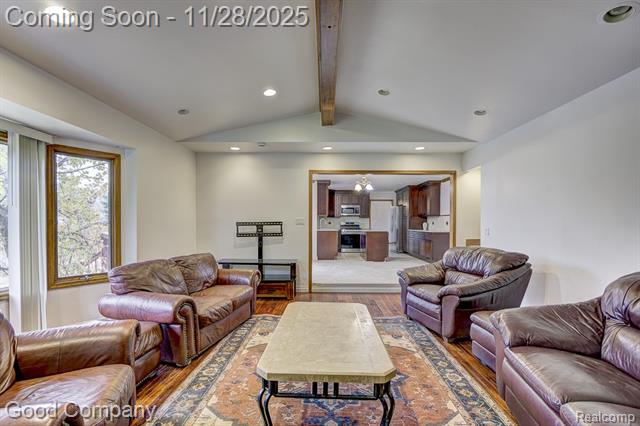 Builiding view twenty for 38092 Westchester Ro, Sterling Heights, MI. 48310