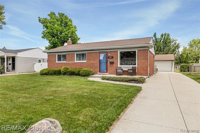 Builiding view four for 11789 Danforth, Sterling Heights, MI. 48312