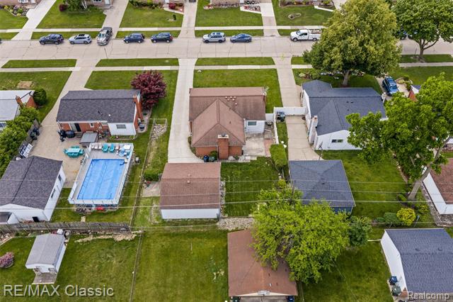 Builiding view thirty for 11789 Danforth, Sterling Heights, MI. 48312