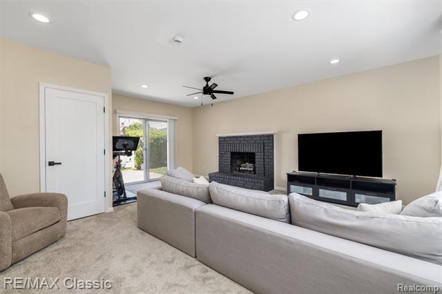 Builiding view twelve for 11789 Danforth, Sterling Heights, MI. 48312