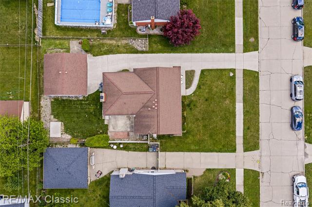 Builiding view twenty nine for 11789 Danforth, Sterling Heights, MI. 48312