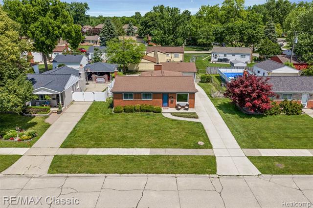 Builiding view twenty three for 11789 Danforth, Sterling Heights, MI. 48312