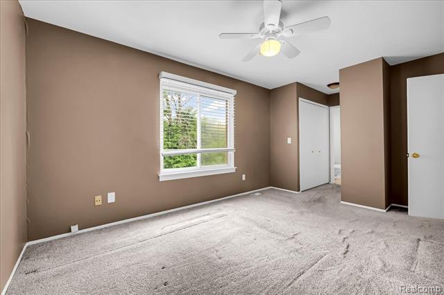 Builiding view twelve for 13900 Camelot, Sterling Heights, MI. 48312
