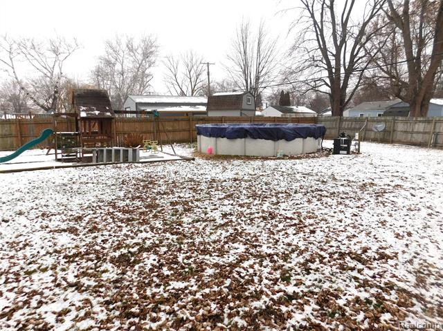 Builiding view four for 21367 Wendell, Clinton Township, MI. 48036