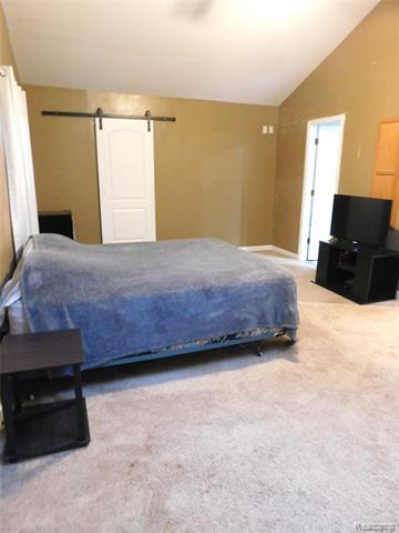 Builiding view thirty five for 21367 Wendell, Clinton Township, MI. 48036