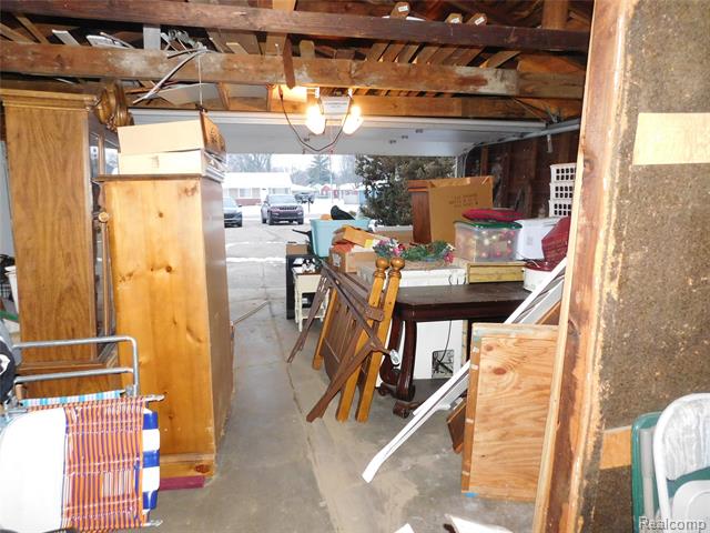 Builiding view thirty nine for 21367 Wendell, Clinton Township, MI. 48036