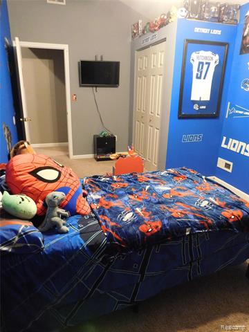 Builiding view twenty eight for 21367 Wendell, Clinton Township, MI. 48036