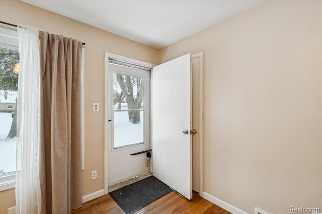 Builiding view eight for 21376 Wendell, Clinton Township, MI. 48036