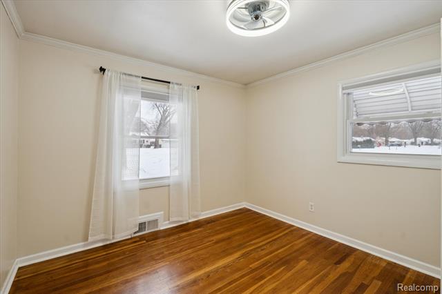 Builiding view twenty one for 21376 Wendell, Clinton Township, MI. 48036