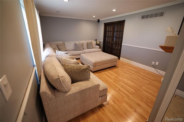 Builiding view eleven for 38684 Pinebrook, Sterling Heights, MI. 48310