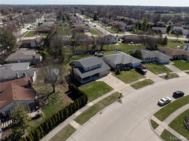 Builiding view forty eight for 38684 Pinebrook, Sterling Heights, MI. 48310
