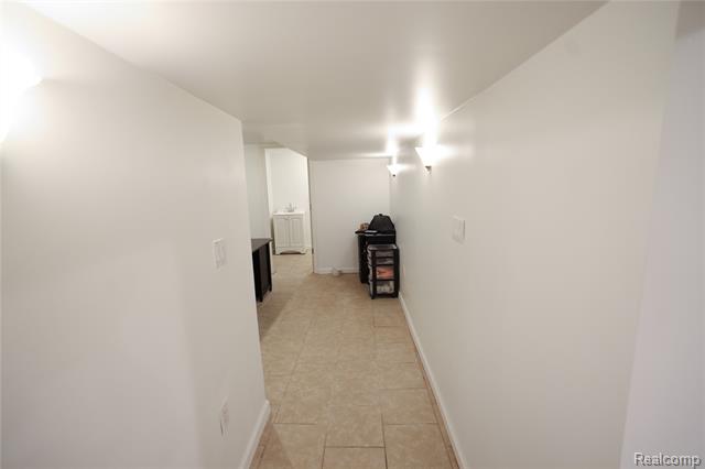 Builiding view forty one for 38684 Pinebrook, Sterling Heights, MI. 48310
