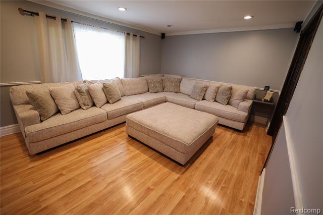 Builiding view twelve for 38684 Pinebrook, Sterling Heights, MI. 48310