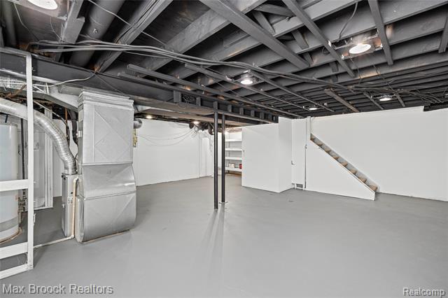 Builiding view forty one for 38327 Sleigh, Sterling Heights, MI. 48310